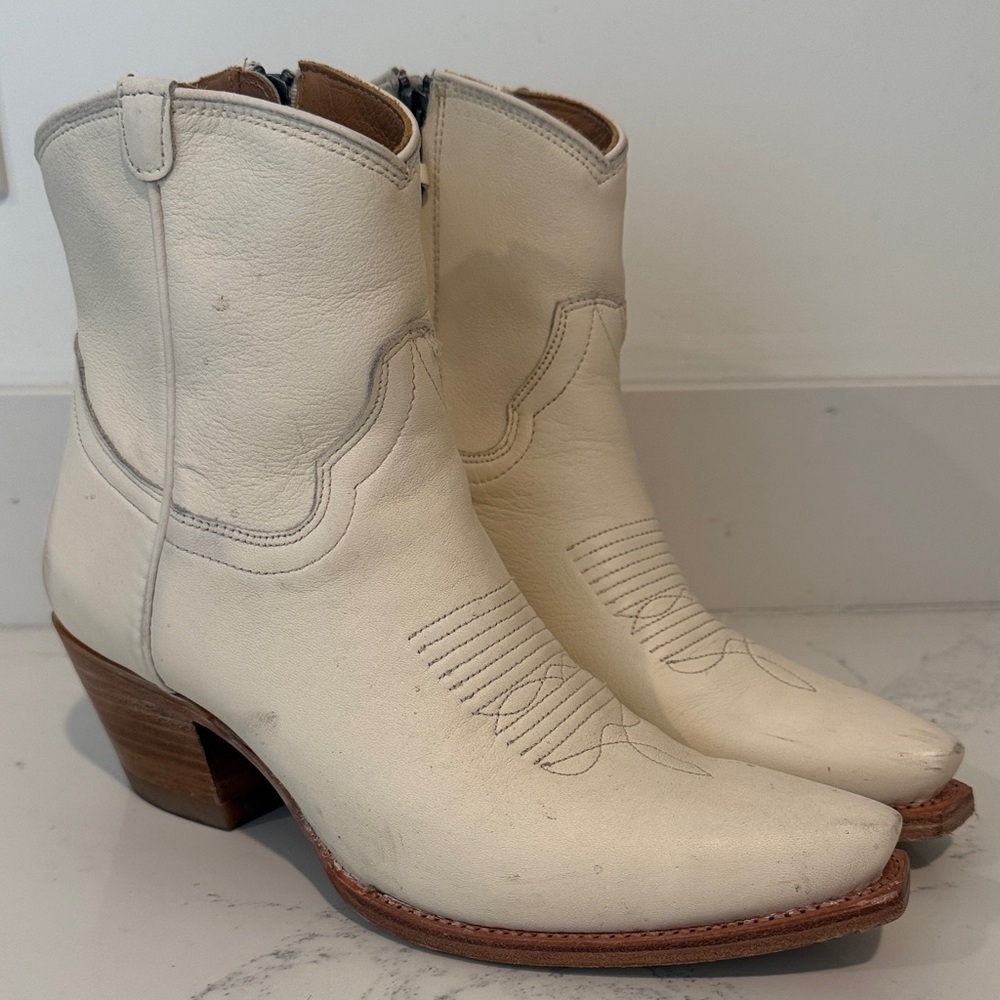 Tecovas The Daisy Cowgirl Boots in Bone Color Womens Size 7.5 - Picture 2 of 16
